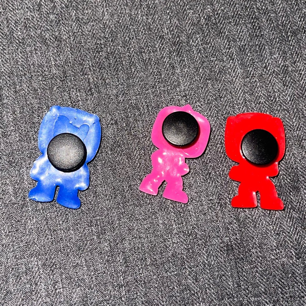 3 Power Rangers croc jibbitz’s - Picture 2 of 2